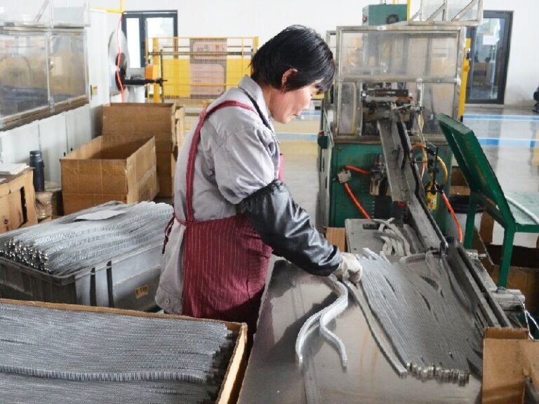 Aluminum radiator making heat dissipation strips