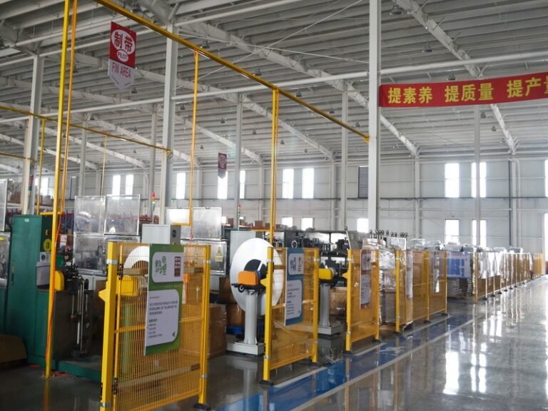 Aluminum radiator production workshop